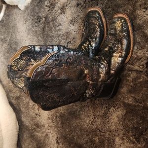 Lucchese cowgirl boots size 8.5 glitter scaled